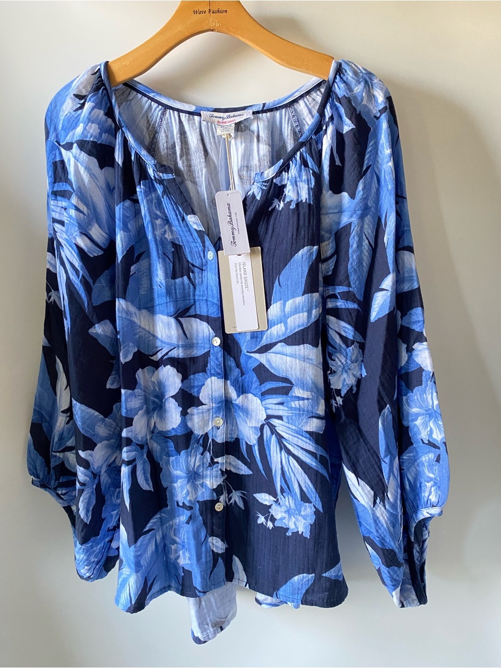 Tommy Bahama Navy and Blue Floral Button-Front Women’s Blouse